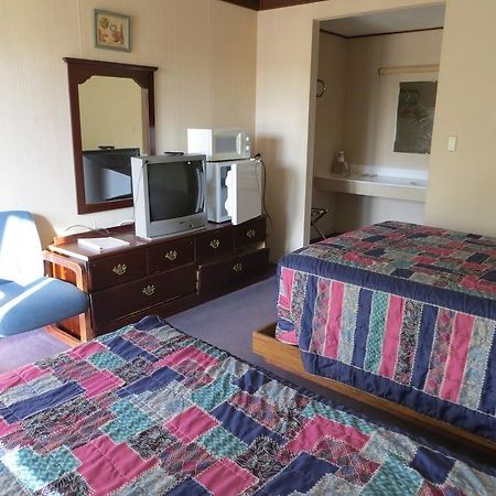The Bluffs Inn & Suites Декора Экстерьер фото